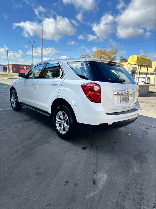 2015 Chevrolet Equinox - Image 2 of 11