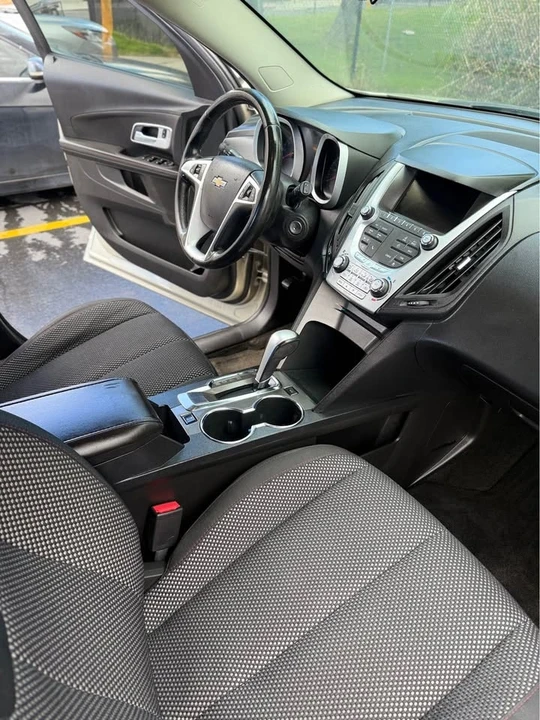 2015 Chevrolet Equinox - Image 8 of 9