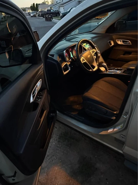 2015 Chevrolet Equinox - Image 4 of 9