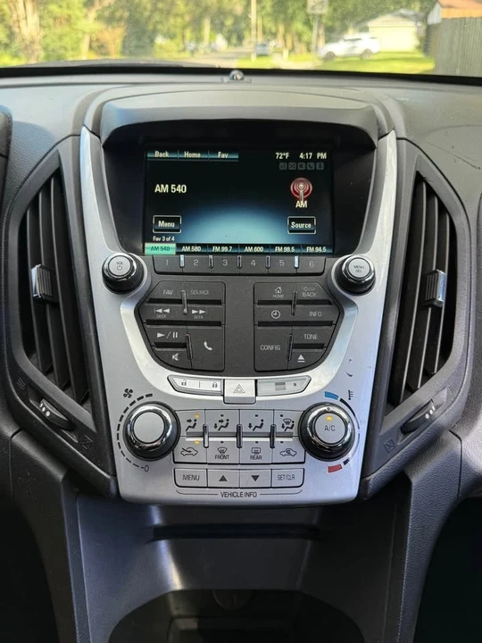 2015 Chevrolet Equinox - Image 9 of 16