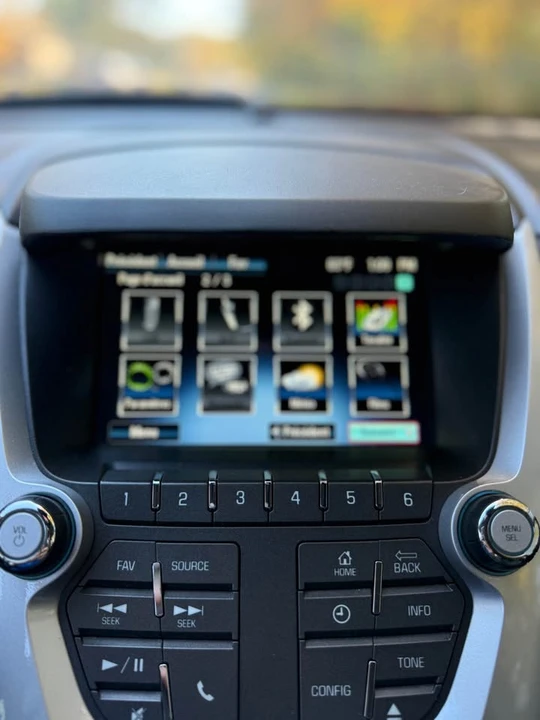 2015 Chevrolet Equinox - Image 11 of 16