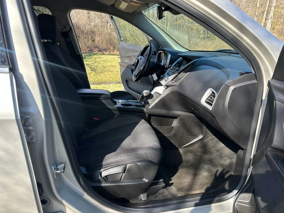 2015 Chevrolet Equinox - Image 10 of 11