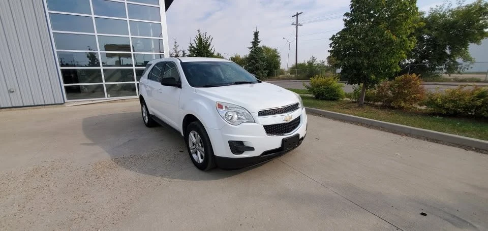 2015 Chevrolet Equinox - Image 2 of 16