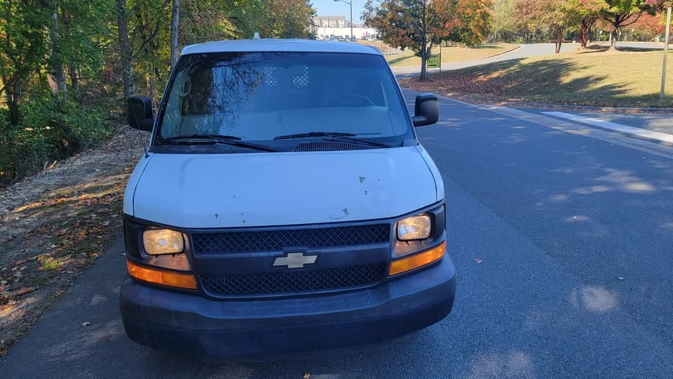 2015 Chevrolet Express - Image 2 of 13