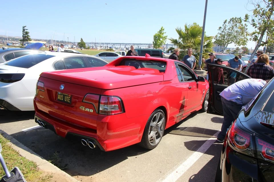 2015 Chevrolet SS - Image 2 of 3