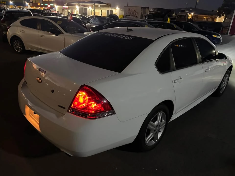 2015 Chevrolet Impala 9th Gen - Image 5 of 10