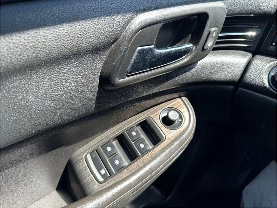 2015 Chevrolet Malibu - Image 11 of 19