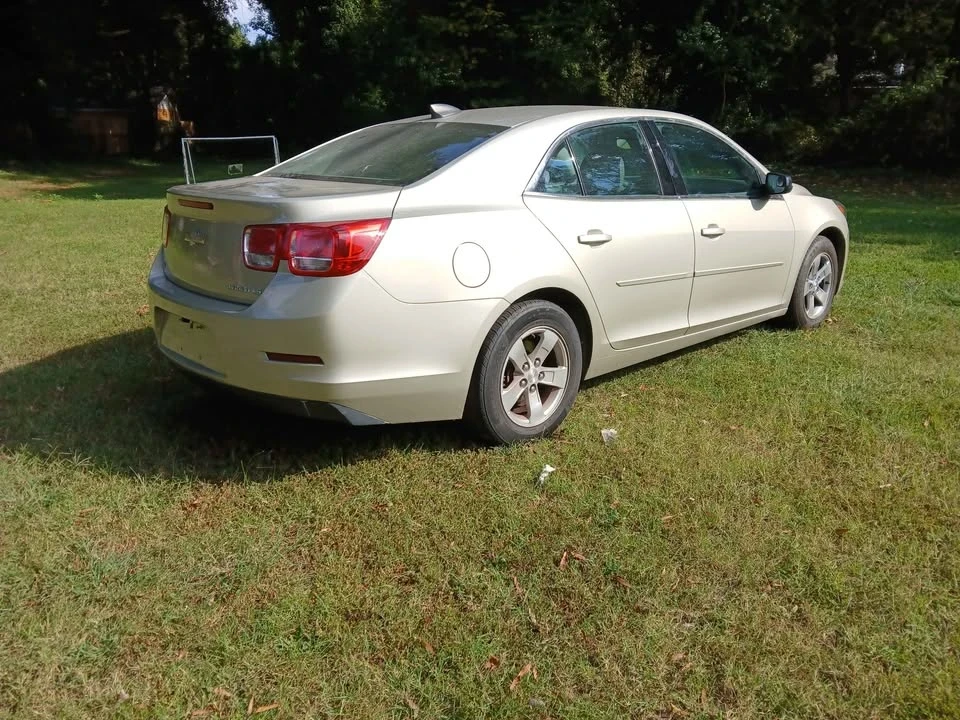 2015 Chevrolet Malibu - Image 7 of 16