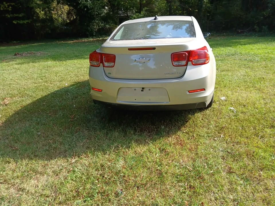 2015 Chevrolet Malibu - Image 6 of 16