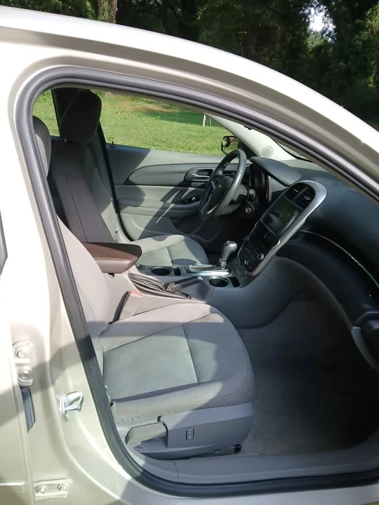 2015 Chevrolet Malibu - Image 13 of 16