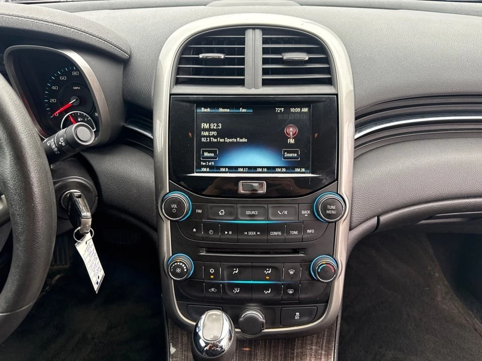 2015 Chevrolet Malibu - Image 14 of 17