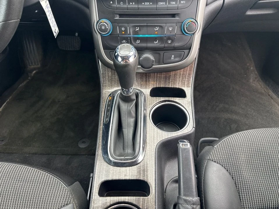 2015 Chevrolet Malibu - Image 15 of 17