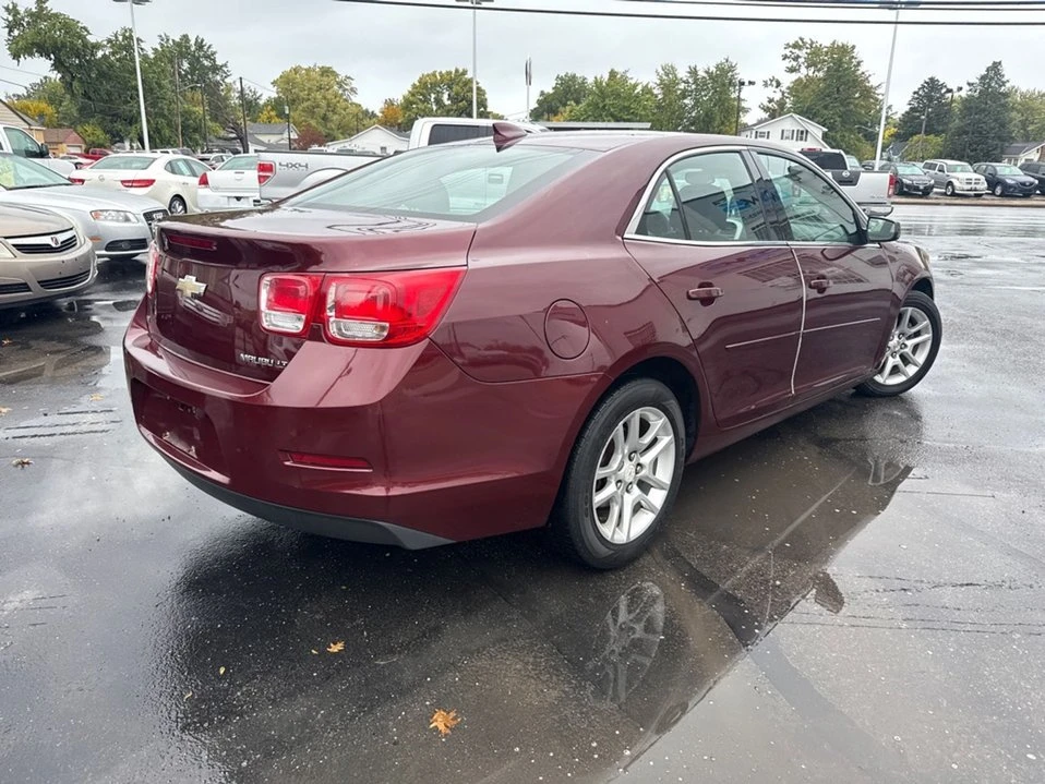 2015 Chevrolet Malibu - Image 5 of 17