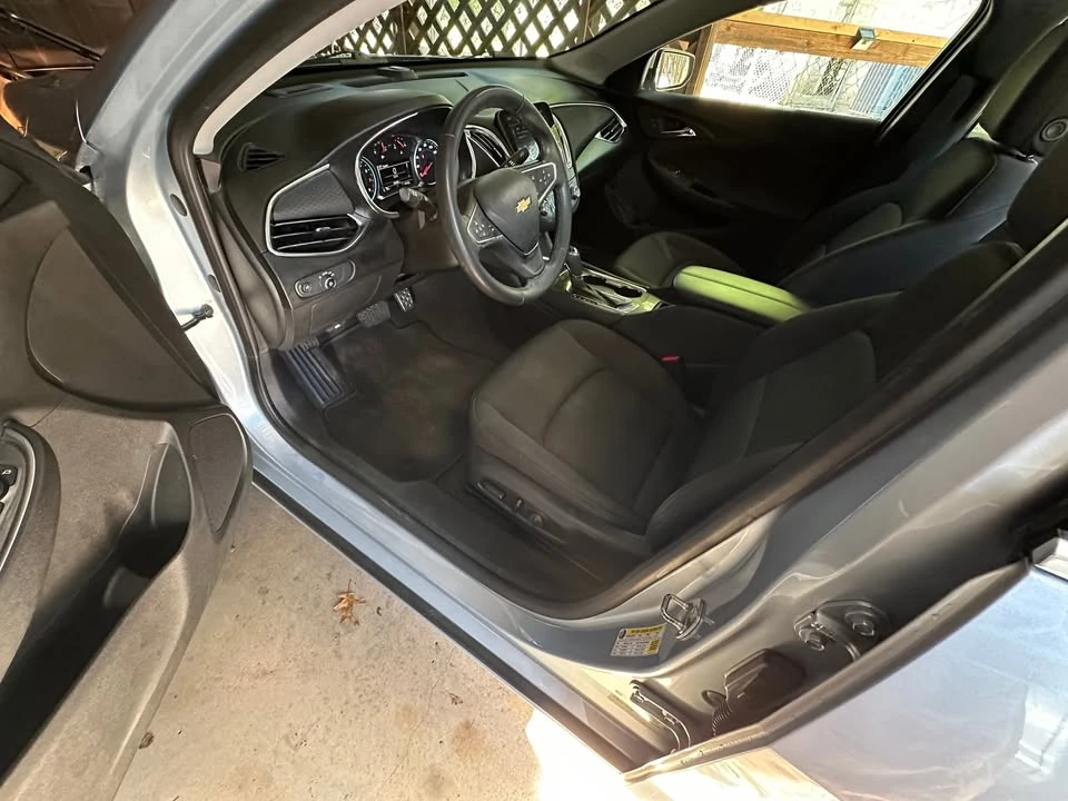 2015 Chevrolet Malibu - Image 8 of 8