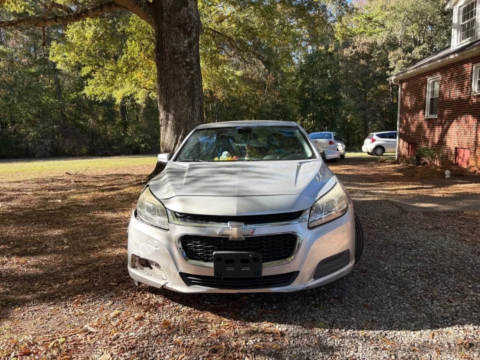 2015 Chevrolet Malibu - Image 2 of 6
