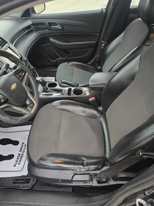 2015 Chevrolet Malibu - Image 8 of 9
