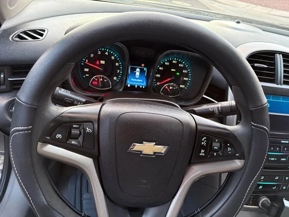 2015 Chevrolet Malibu - Image 8 of 9