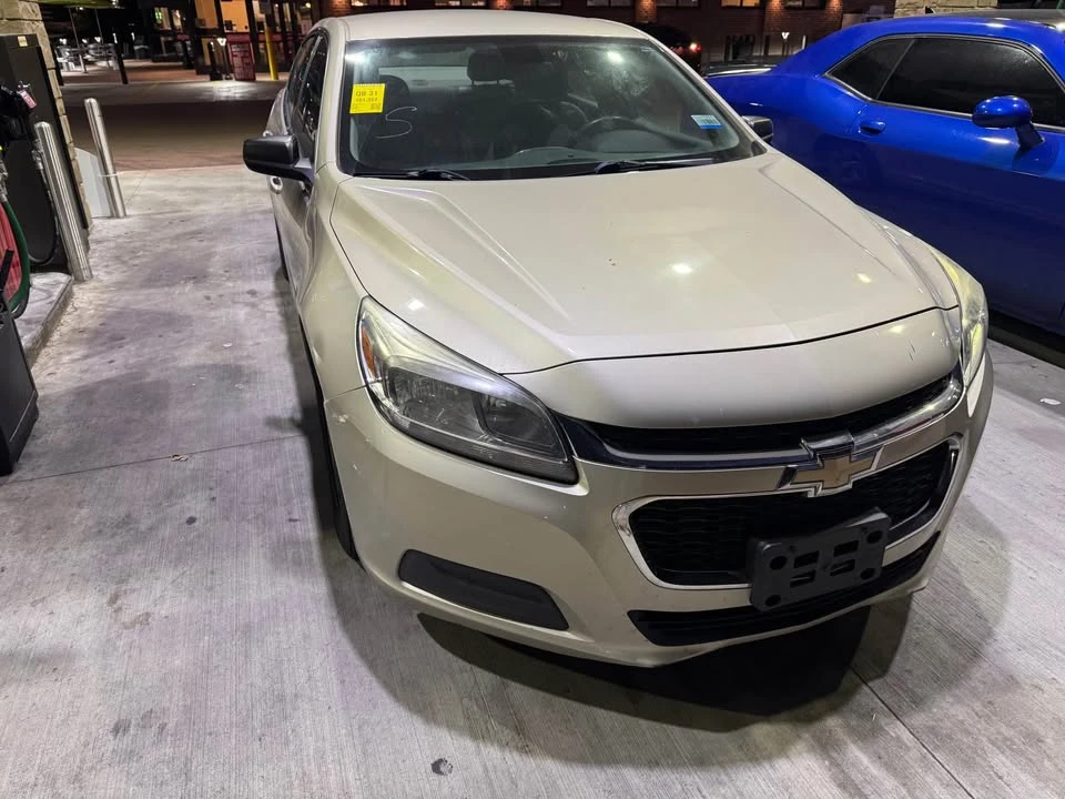 2015 Chevrolet Malibu - Image 2 of 7