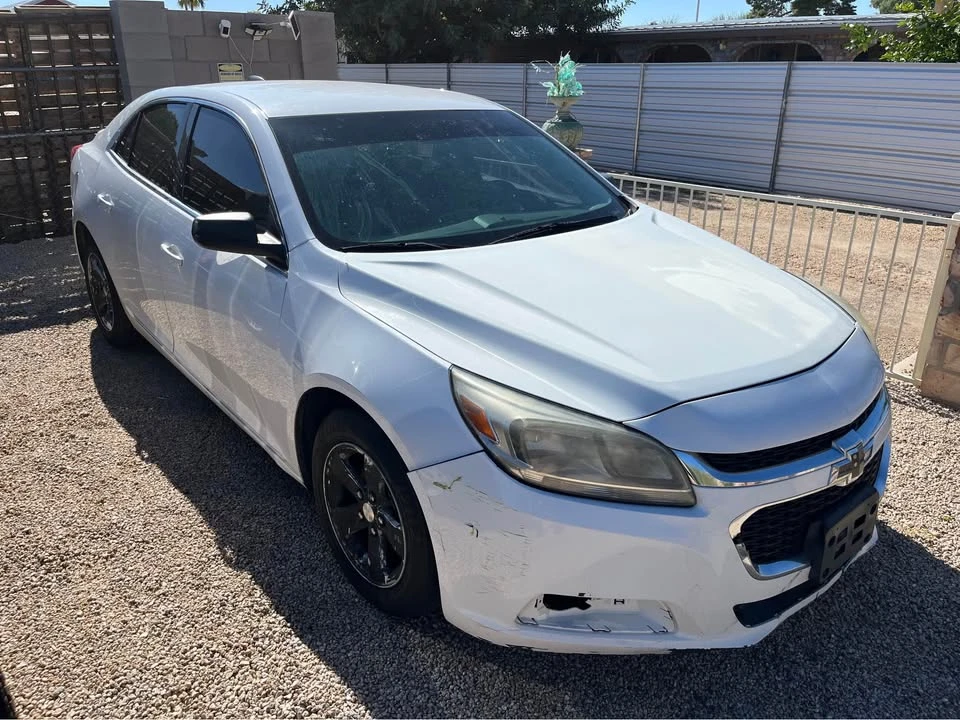 2015 Chevrolet Malibu - Image 2 of 6