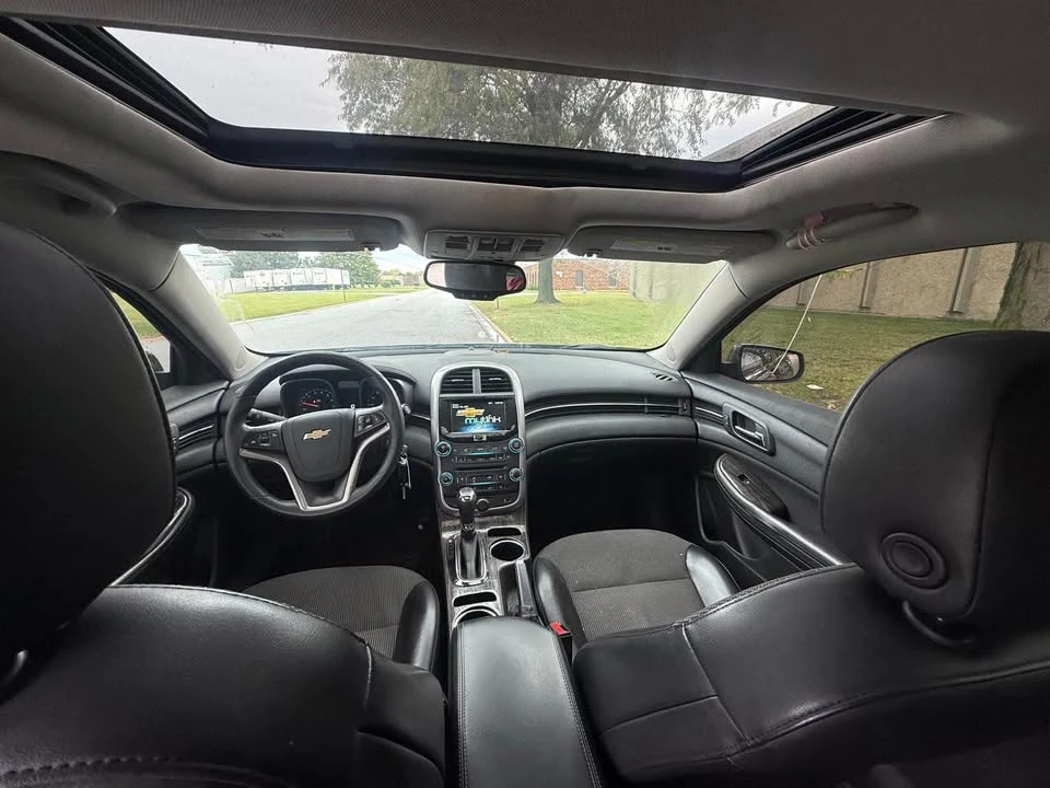 2015 Chevrolet Malibu - Image 8 of 14