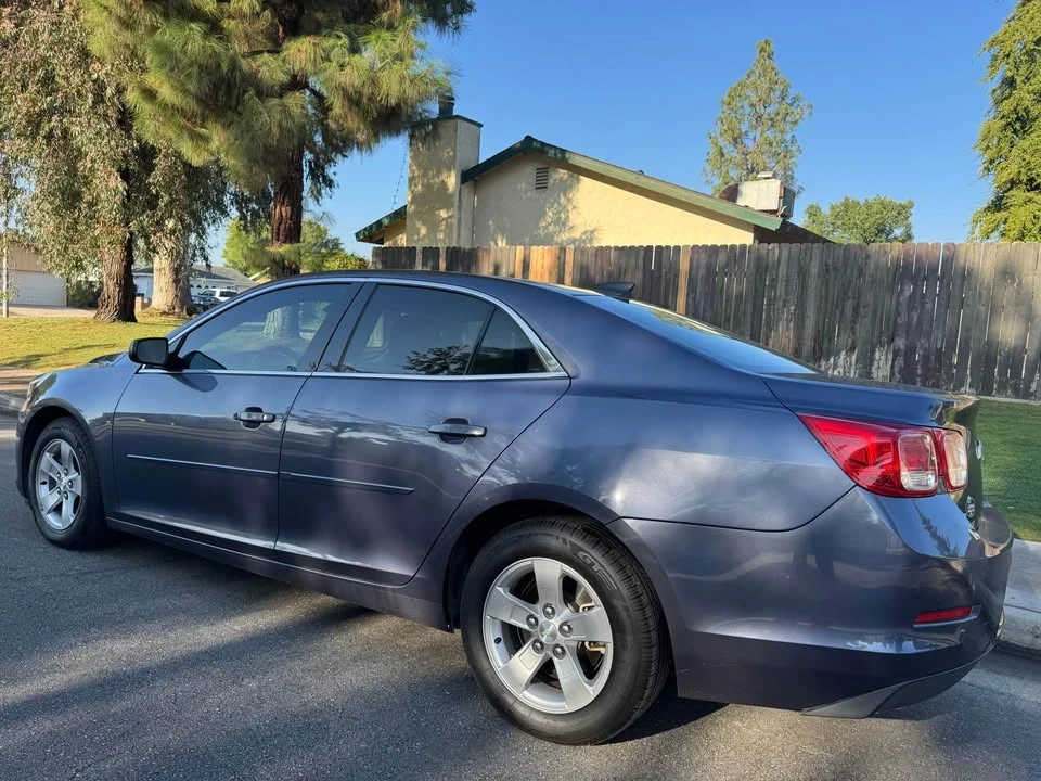 2015 Chevrolet Malibu - Image 2 of 9