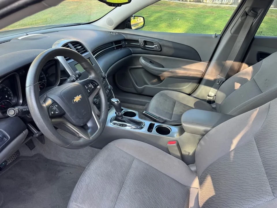 2015 Chevrolet Malibu - Image 5 of 9