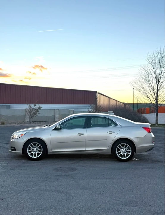 2015 Chevrolet Malibu - Image 4 of 19