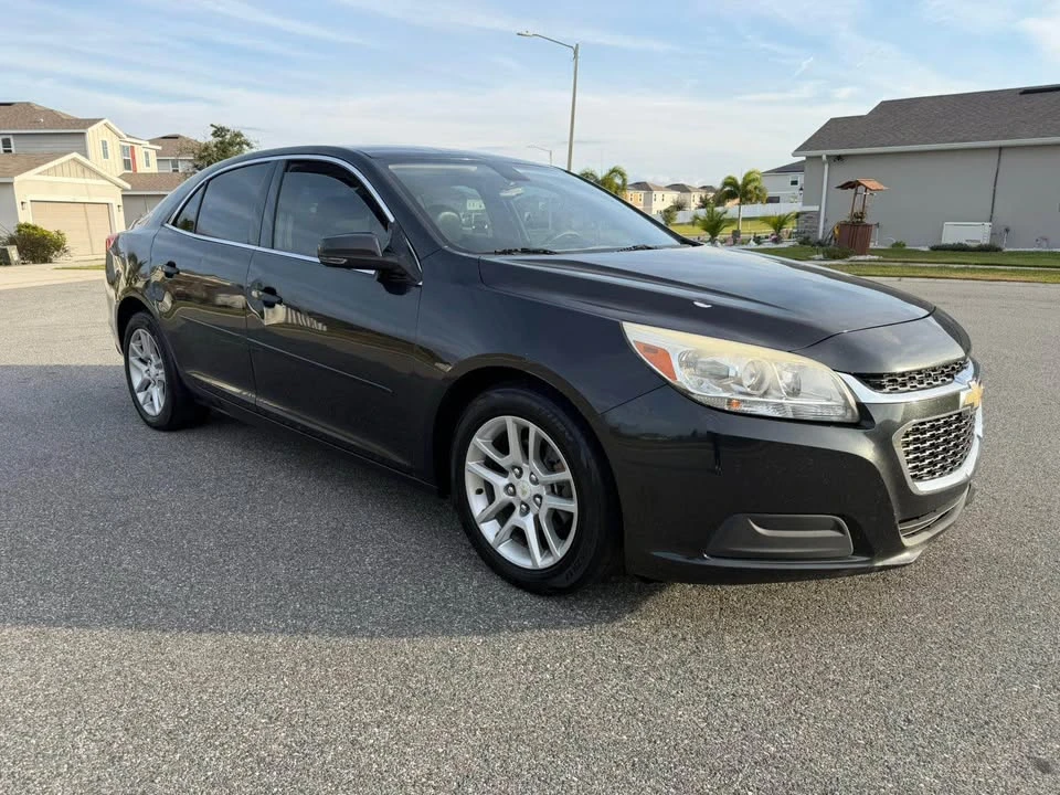 2015 Chevrolet Malibu - Image 2 of 7