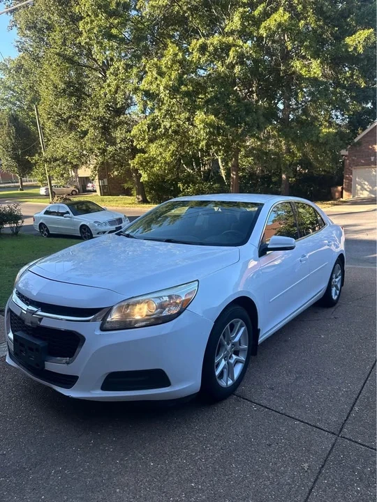 2015 Chevrolet Malibu - Image 2 of 7