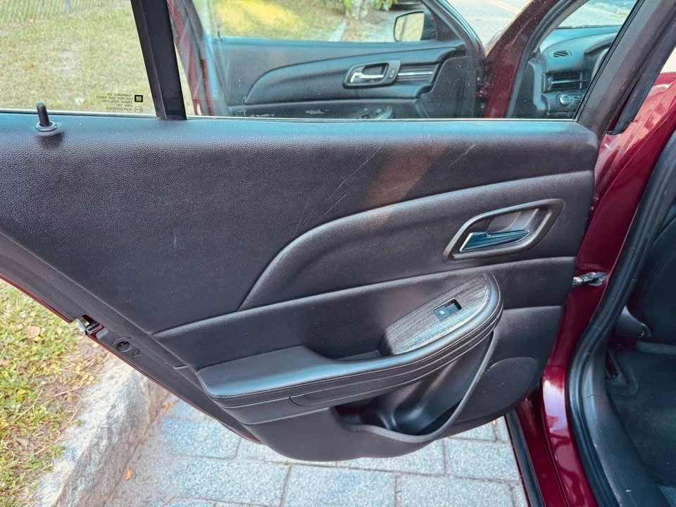 2015 Chevrolet Malibu - Image 9 of 14