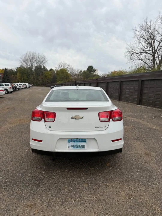 2015 Chevrolet Malibu - Image 4 of 8