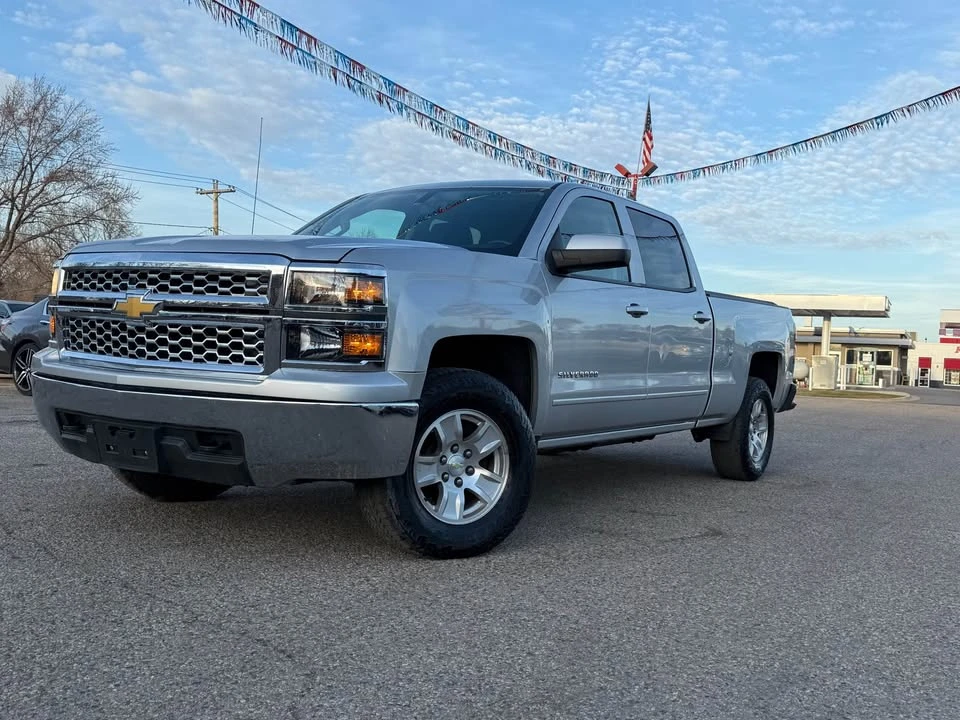 2015 Chevrolet Silverado 3rd Gen - Image 2 of 17