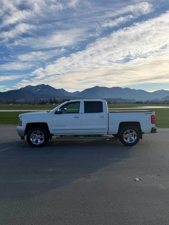 2015 Chevrolet Silverado 2nd Gen - Image 2 of 16