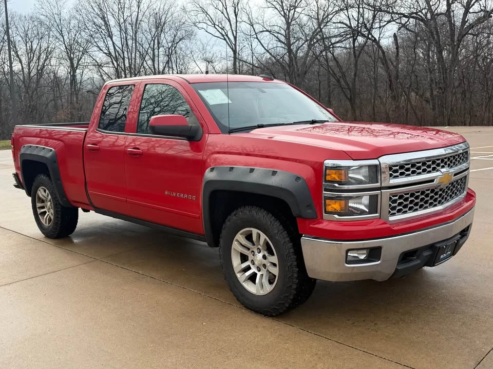 2015 Chevrolet Silverado 3rd Gen - Image 2 of 15