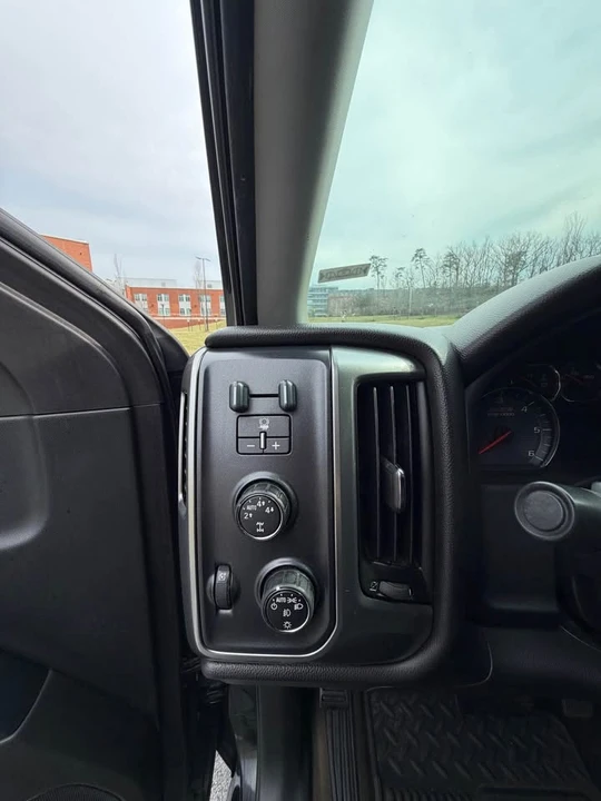 2015 Chevrolet Silverado 3rd Gen - Image 10 of 13