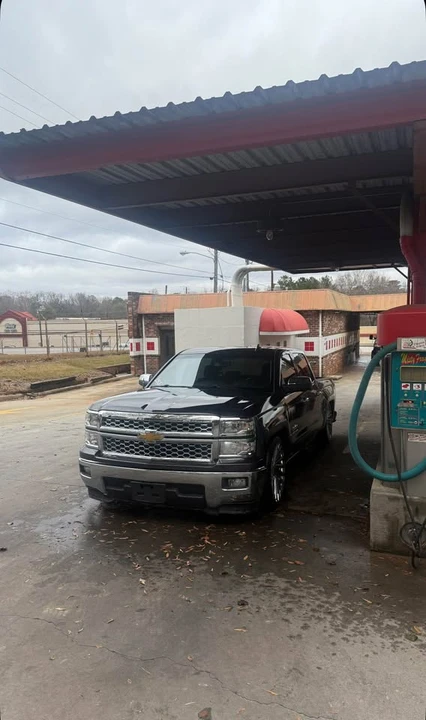 2015 Chevrolet Silverado 2nd Gen - Image 2 of 8