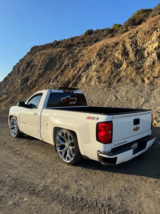 2015 Chevrolet Silverado 2nd Gen - Image 2 of 4