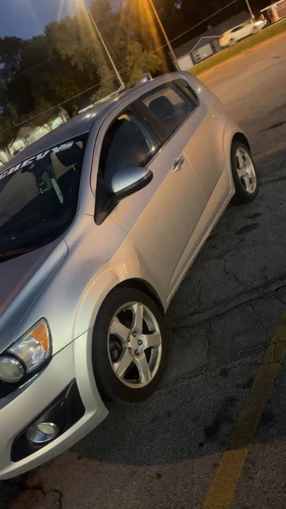 2015 Chevrolet Aveo/Sonic - Image 2 of 4