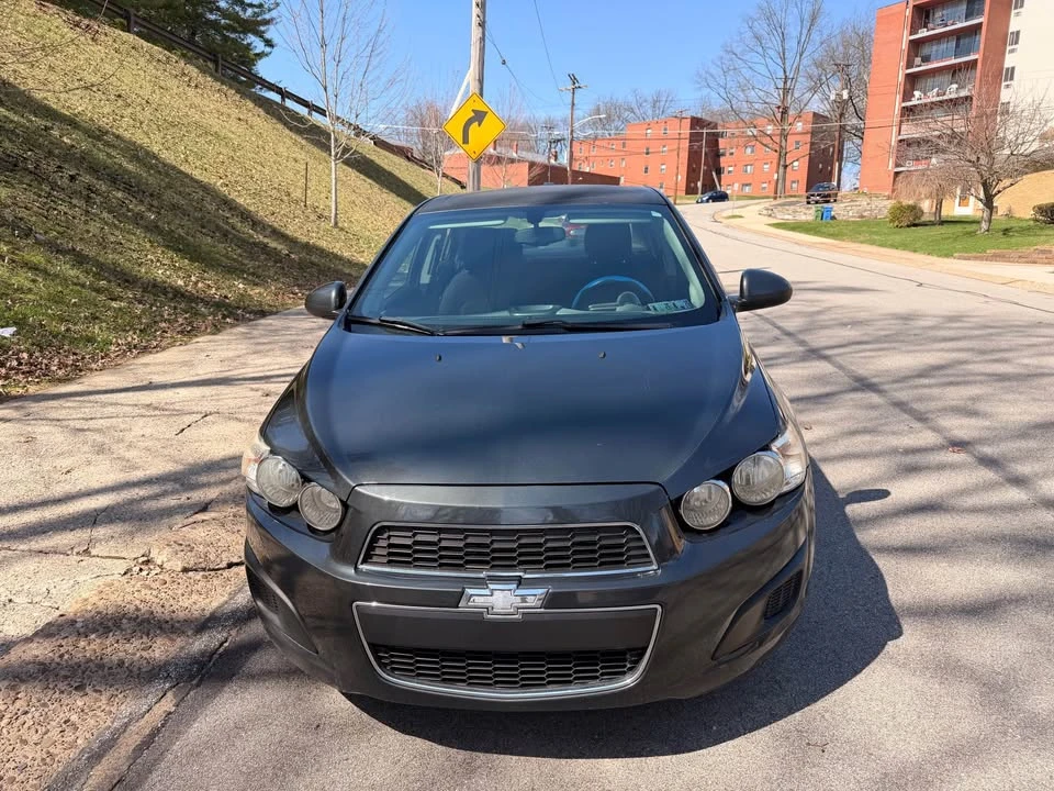 2015 Chevrolet Aveo/Sonic - Image 2 of 15