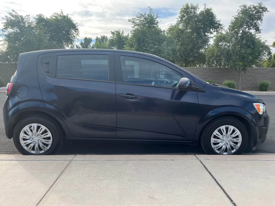 2015 Chevrolet Spark - Image 2 of 9