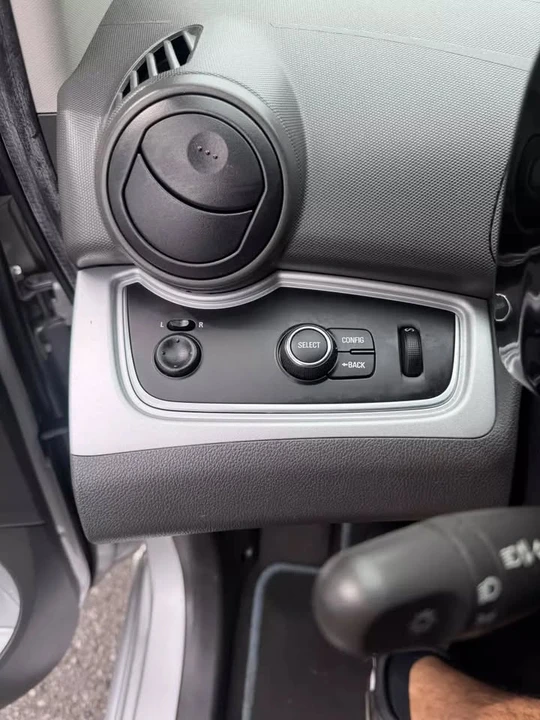 2015 Chevrolet Spark - Image 8 of 15