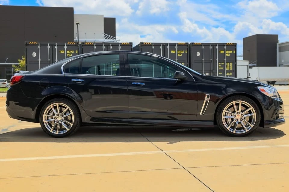 2015 Chevrolet SS - Image 6 of 10