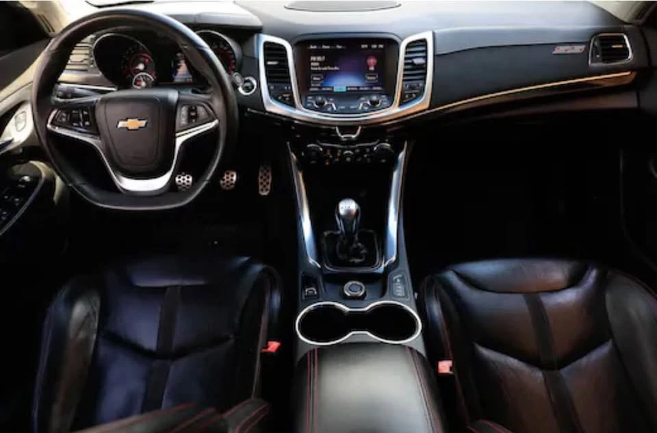2015 Chevrolet SS - Image 2 of 19