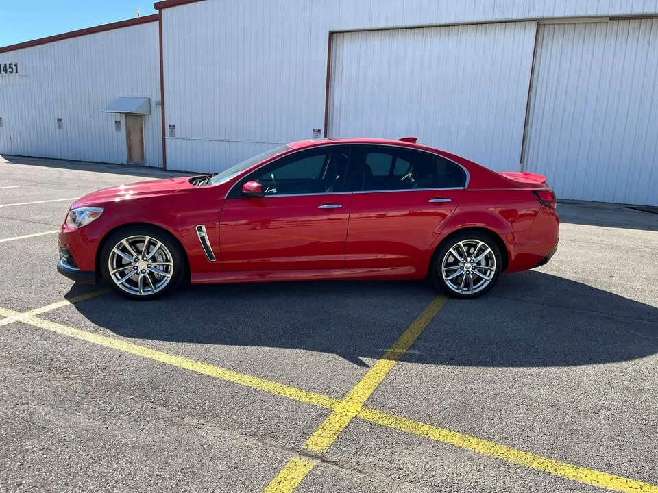 2015 Chevrolet SS - Image 2 of 18