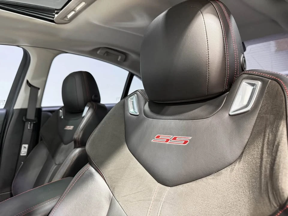 2015 Chevrolet SS - Image 16 of 17