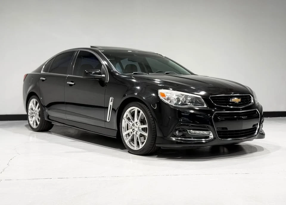 2015 Chevrolet SS - Image 2 of 17