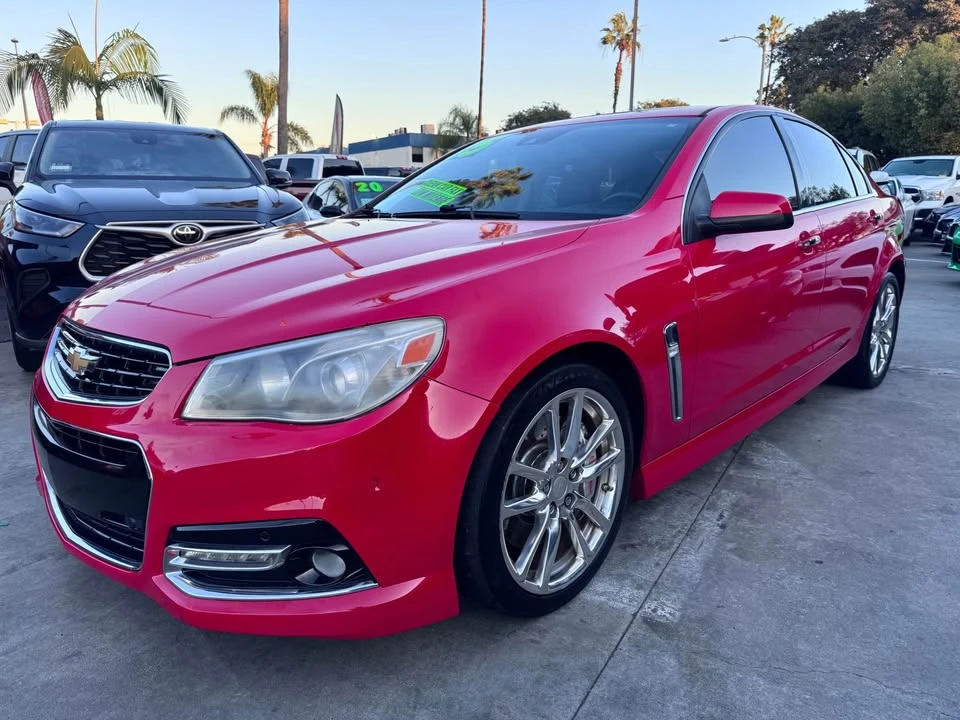 2015 Chevrolet SS - Image 2 of 15