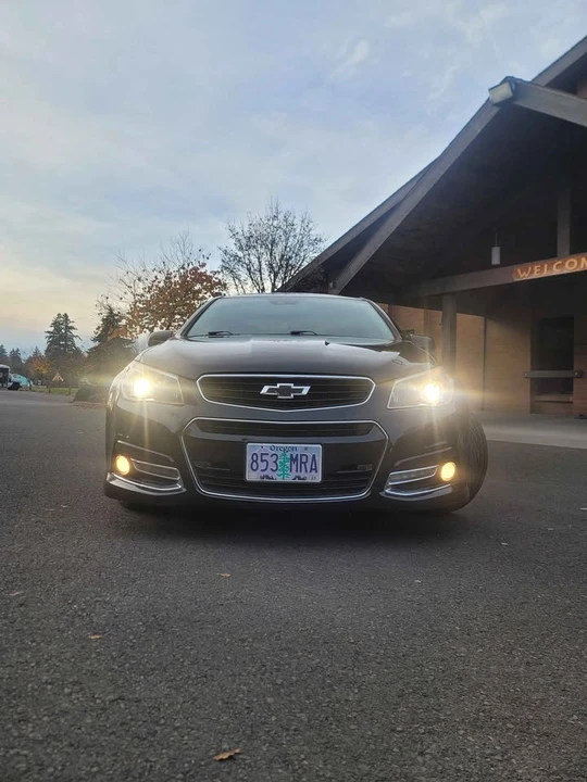 2015 Chevrolet SS - Image 2 of 11