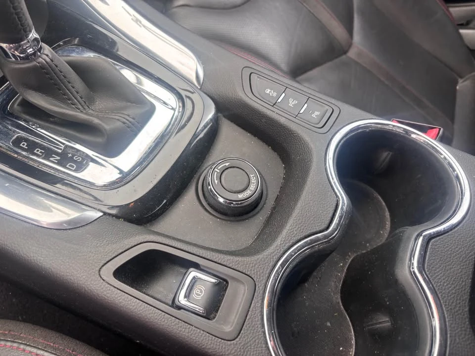 2015 Chevrolet SS - Image 11 of 15