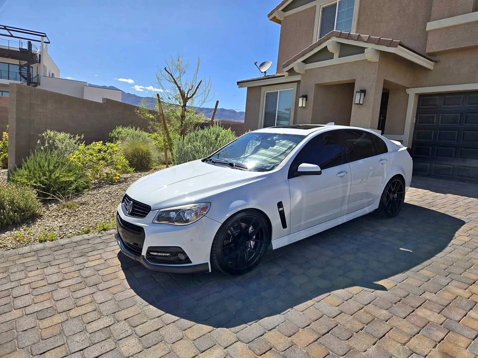 2015 Chevrolet SS - Image 2 of 3